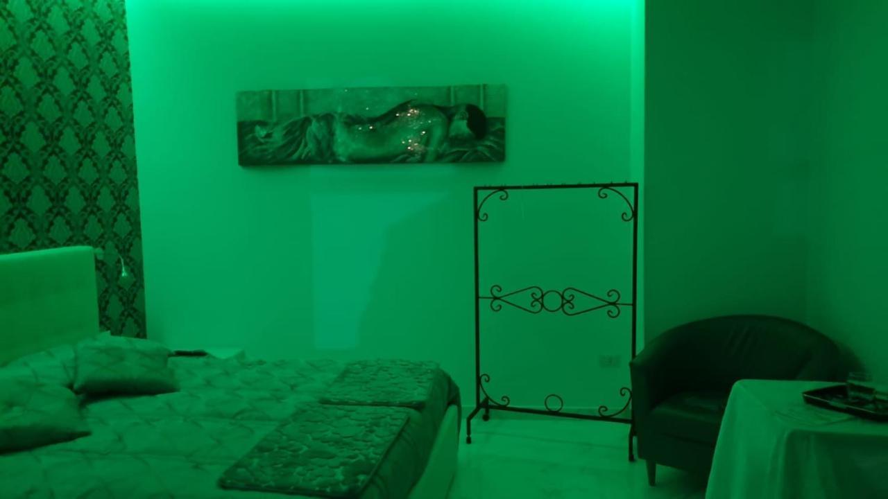Luxury Room Al Cristo Velato เนเปิลส์ ภายนอก รูปภาพ
